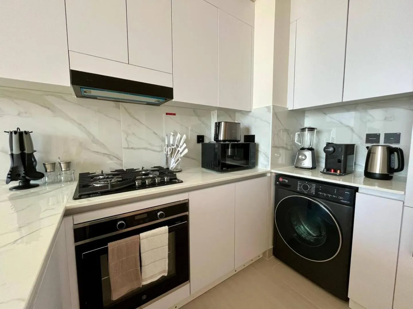 Elegant 1Br Escape In Jvc! Apartment Dubai